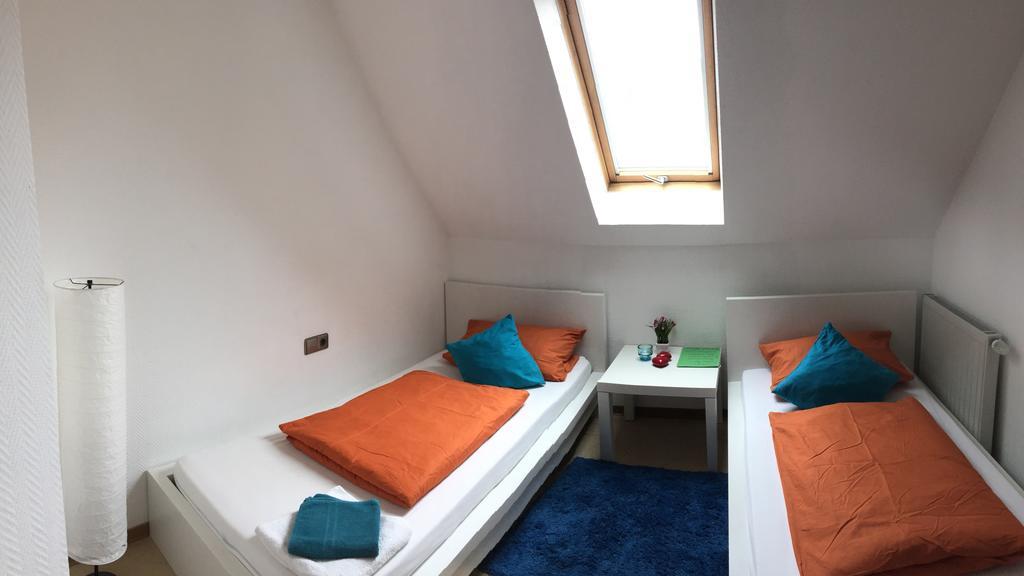 Motels21 Sersheim Room photo